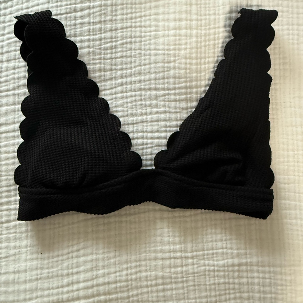 Aerie Black Scalloped Bandeau